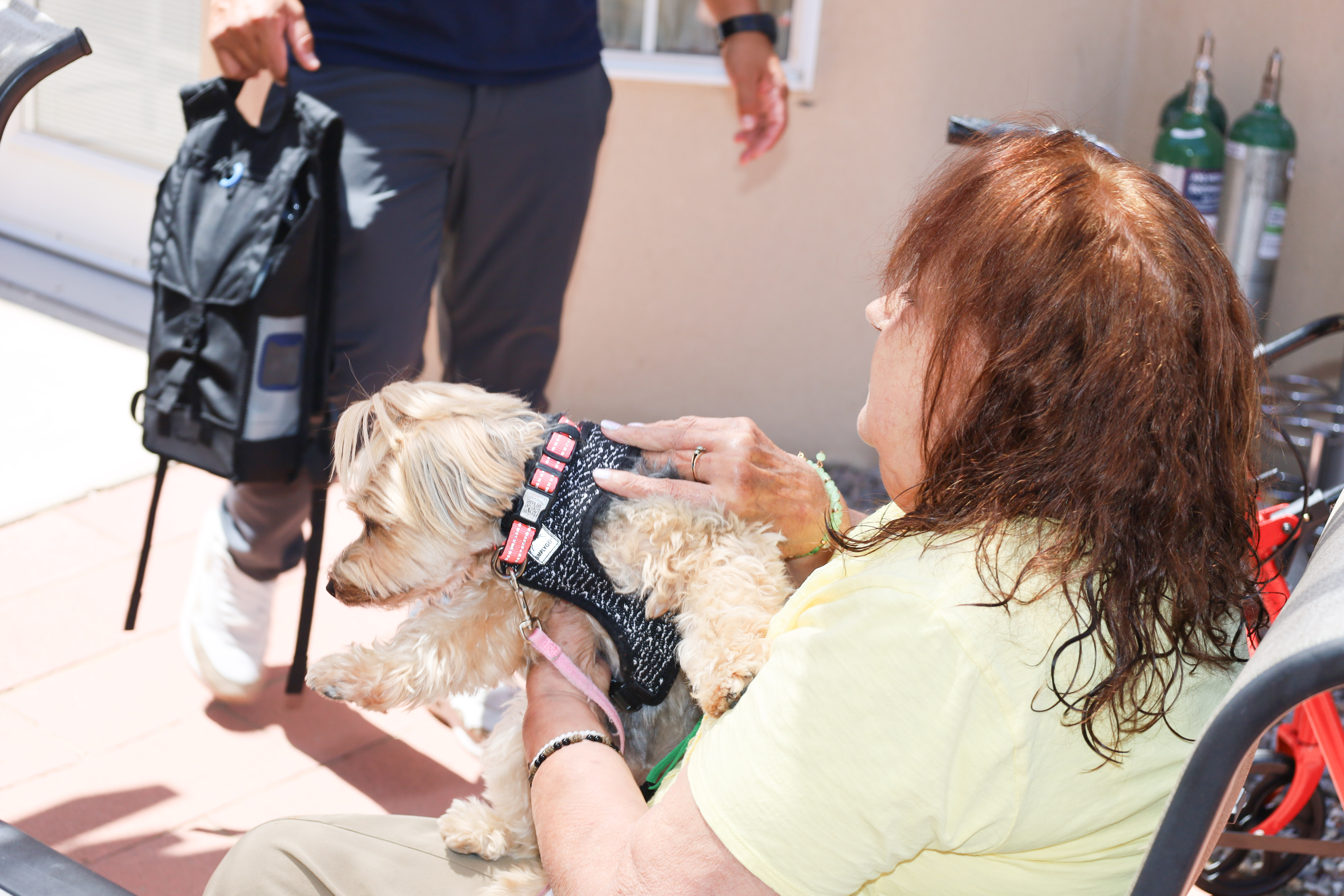 Residents and caregivers sharing an everyday moment at Casita Senior Living